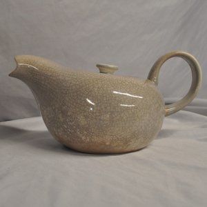 5.5 cups grey teapot vintage Russel Wright Steubenville (333w)